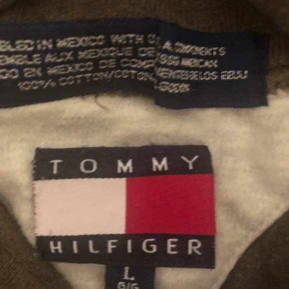 Vintage Tommy Hilfiger men’s army green turtleneck - Picture 4 of 4